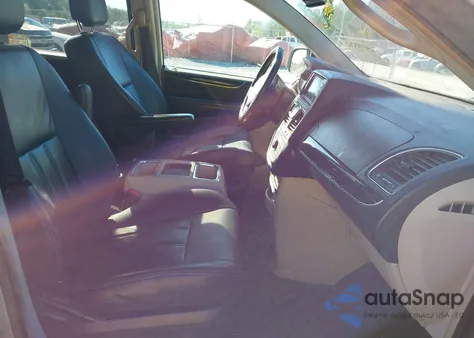 2013 Chrysler Town & Country Touring из США, поврежденный, VIN 2C4RC1BG5DR674817